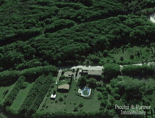 casale in vendita a Sarteano