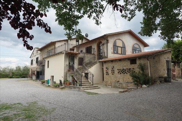 casa indipendente in vendita a Sarteano