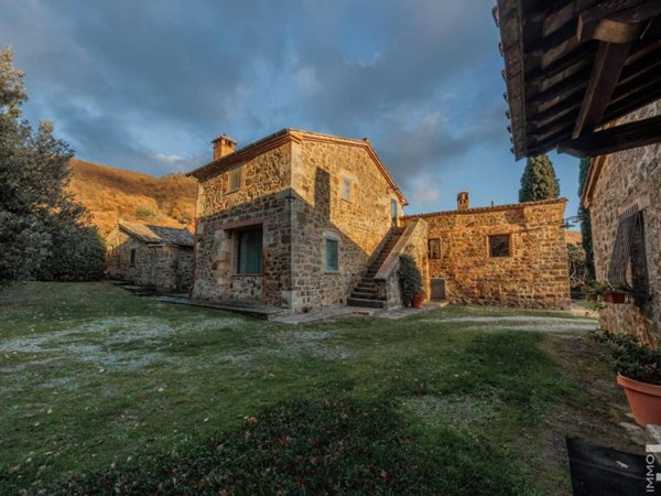 casa indipendente in vendita a Sarteano in zona Castiglioncello del Trinoro