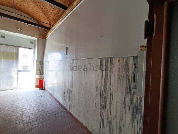 locale commerciale in vendita a Sarteano