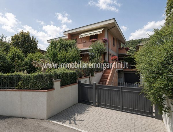 casa indipendente in vendita a Sarteano
