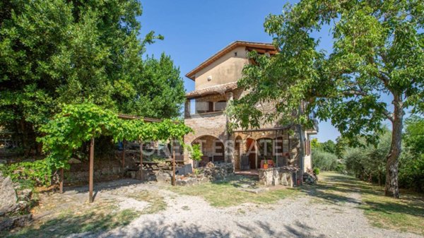 casa indipendente in vendita a Sarteano in zona Castiglioncello del Trinoro