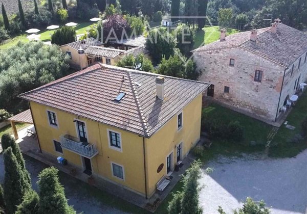 locale di sgombero in vendita a Sarteano
