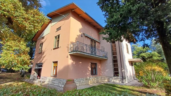 casa indipendente in vendita a Sarteano