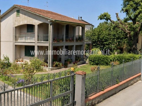 casa indipendente in vendita a Sarteano
