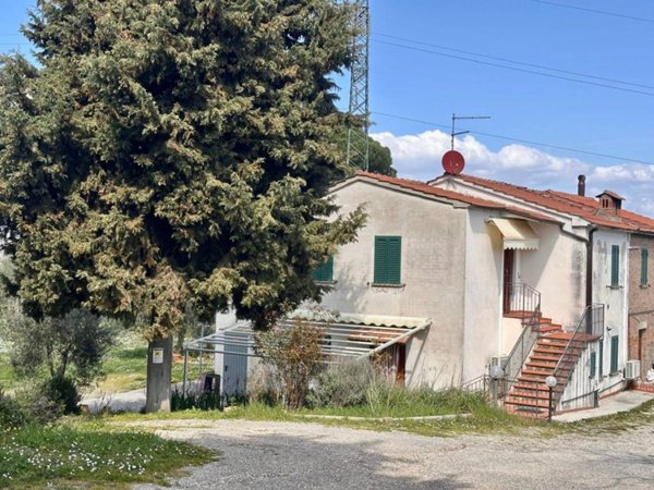 casa indipendente in vendita a Sarteano