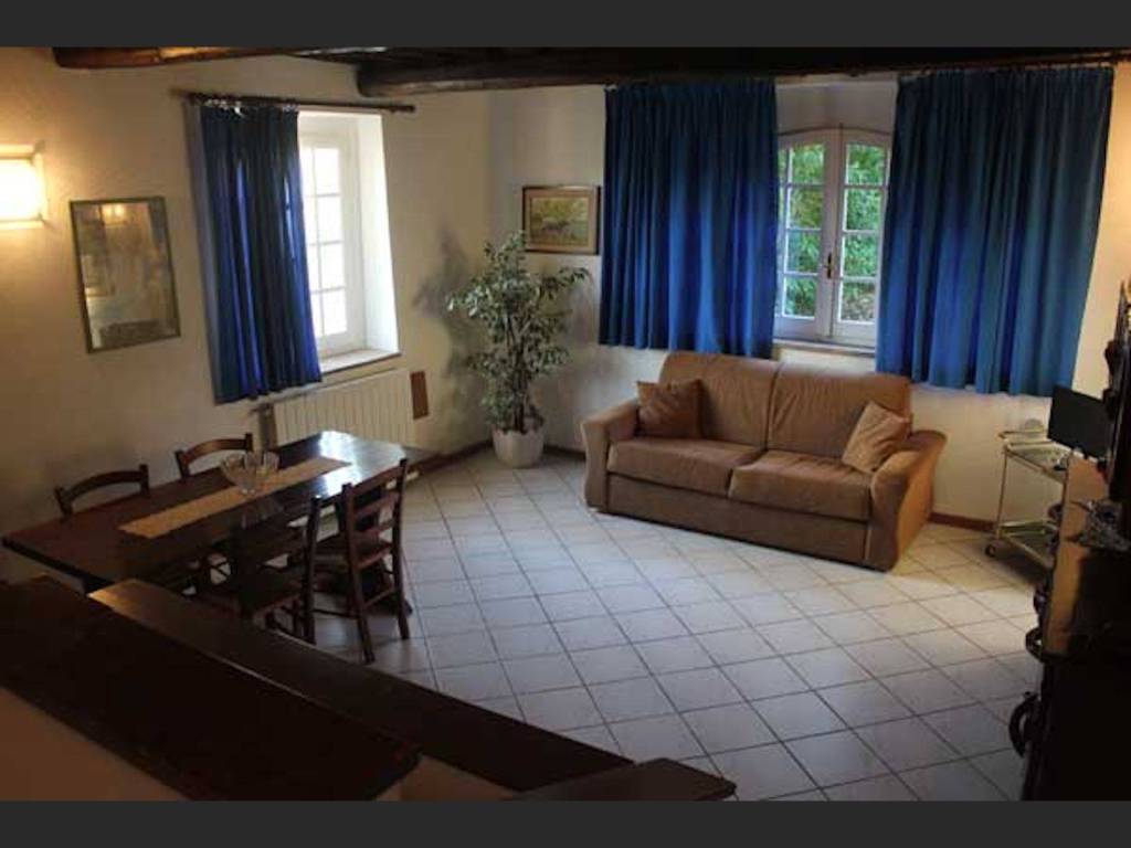 casa indipendente in vendita a Siena in zona Montalbuccio