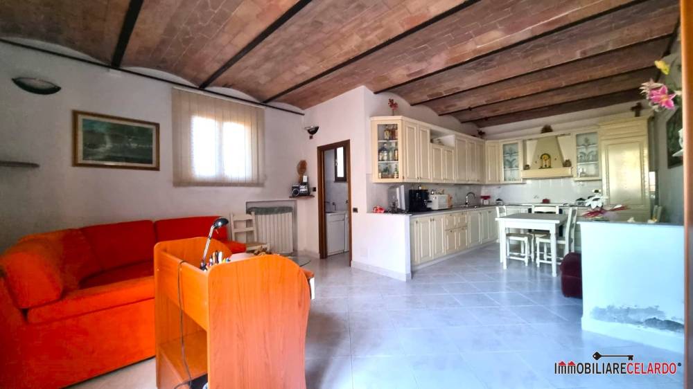 appartamento in vendita a Siena in zona San Dalmazio