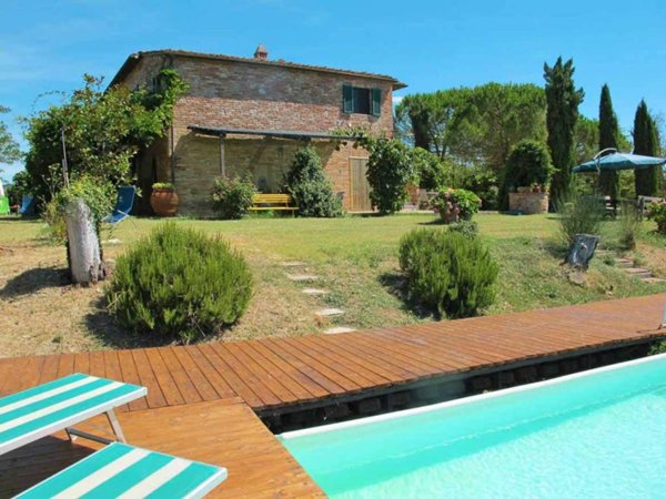 casa indipendente in vendita a Siena in zona Montalbuccio