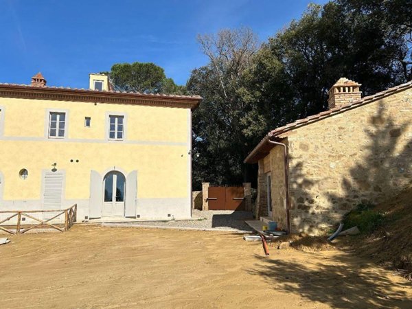 casa indipendente in vendita a Siena in zona Montalbuccio