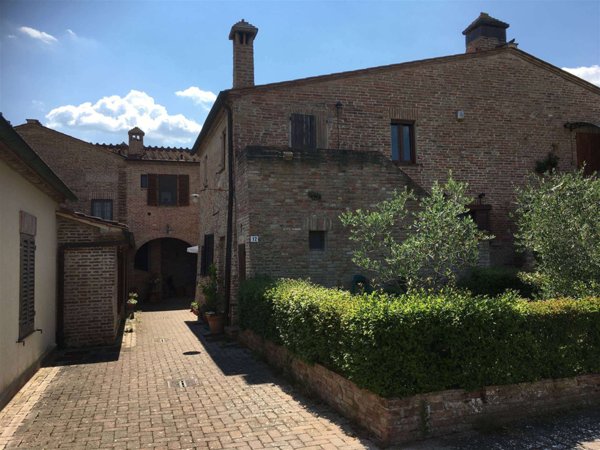 appartamento in vendita a Siena in zona Fogliano Grosso
