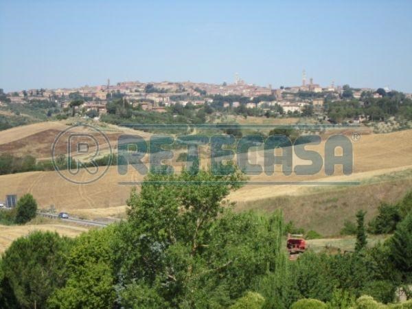 casa indipendente in vendita a Siena