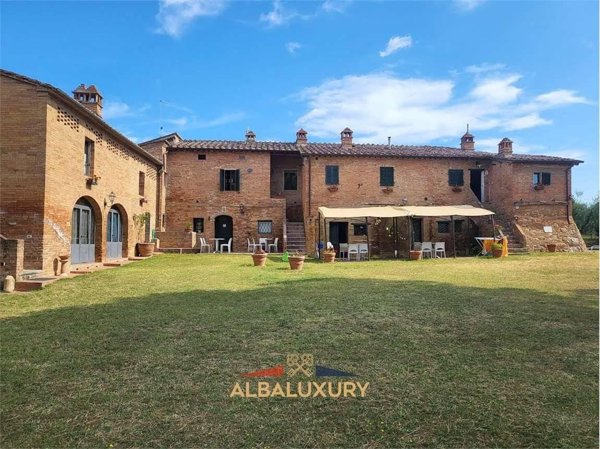 casa indipendente in vendita a Siena in zona Costalpino