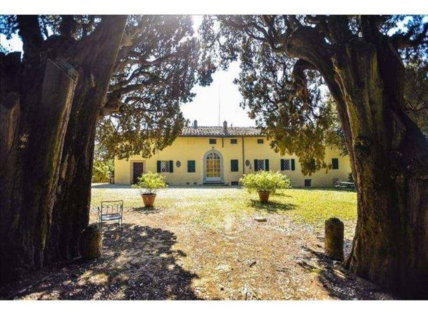 negozio in vendita a Siena in zona Centro Città