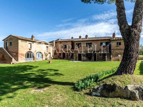 casale in vendita a Siena in zona San'Andrea a Montecchio