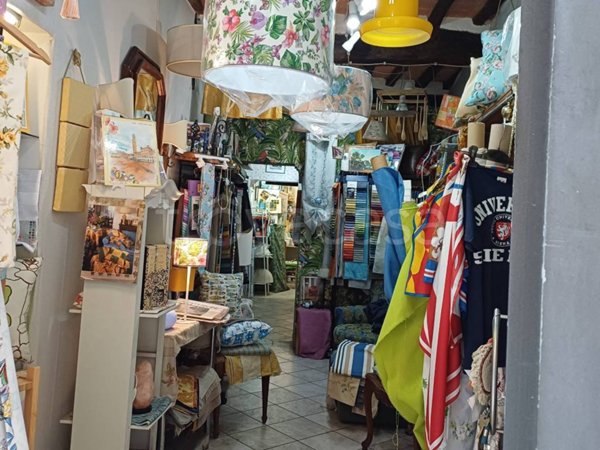 negozio in vendita a Siena in zona Centro Città