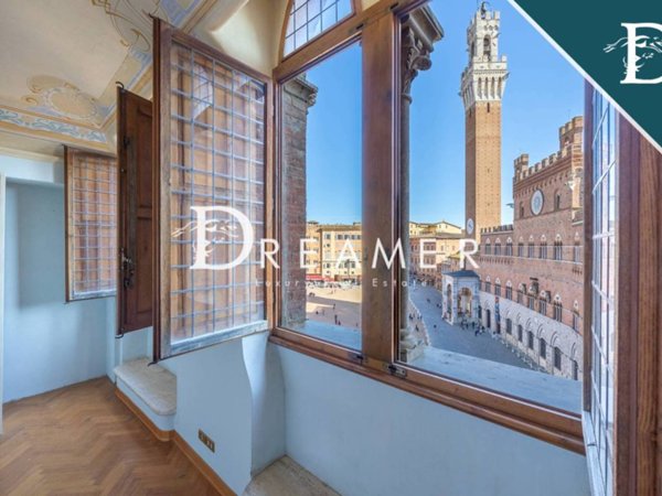 appartamento in vendita a Siena in zona Centro Città