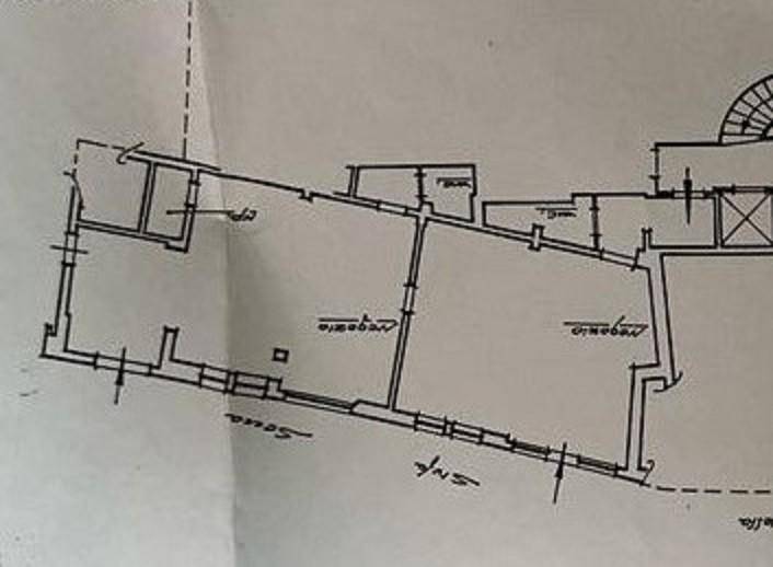 negozio in vendita a Siena in zona Centro Città