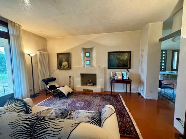 casa indipendente in vendita a Siena