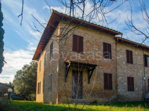 casa indipendente in vendita a Siena in zona San'Andrea a Montecchio