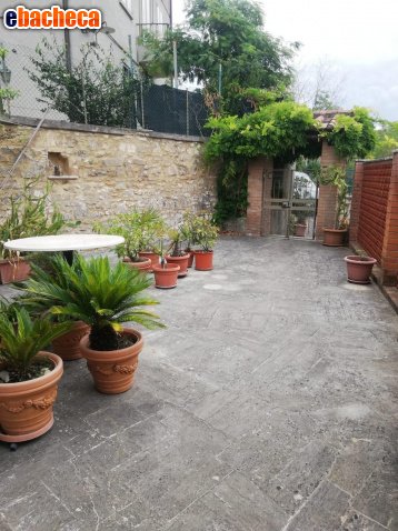casa indipendente in vendita a Siena