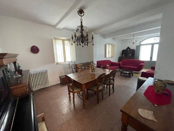 casa indipendente in vendita a Siena in zona San Rocco a Pilli