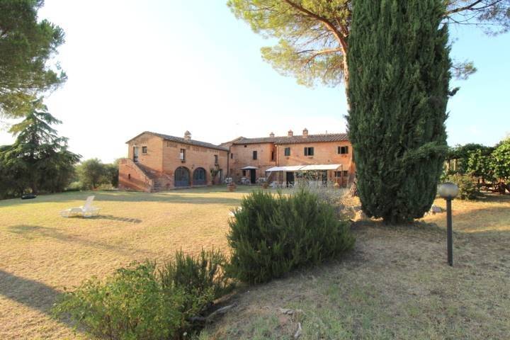 casa indipendente in vendita a Siena in zona San'Andrea a Montecchio