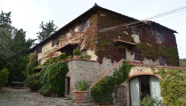 casale in vendita a Siena in zona Centro Città