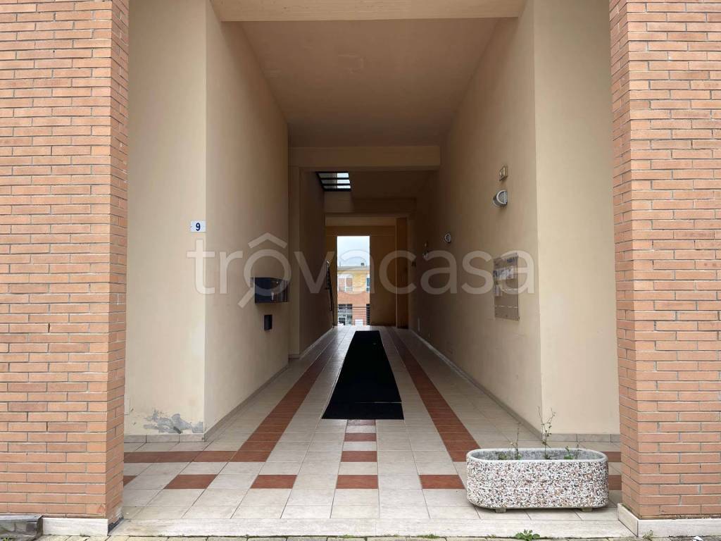negozio in vendita a Siena in zona Coroncina