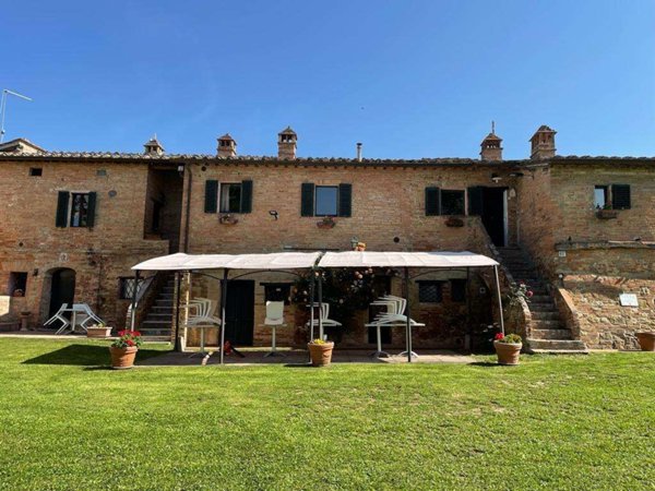 casa indipendente in vendita a Siena in zona San'Andrea a Montecchio