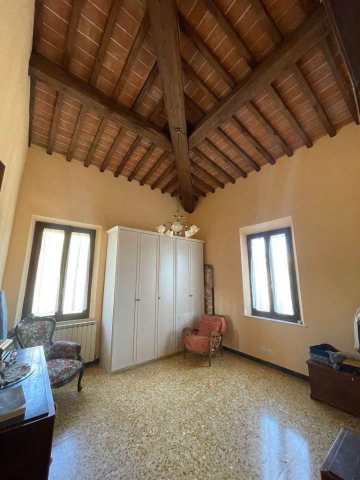 appartamento in vendita a Siena in zona Montalbuccio