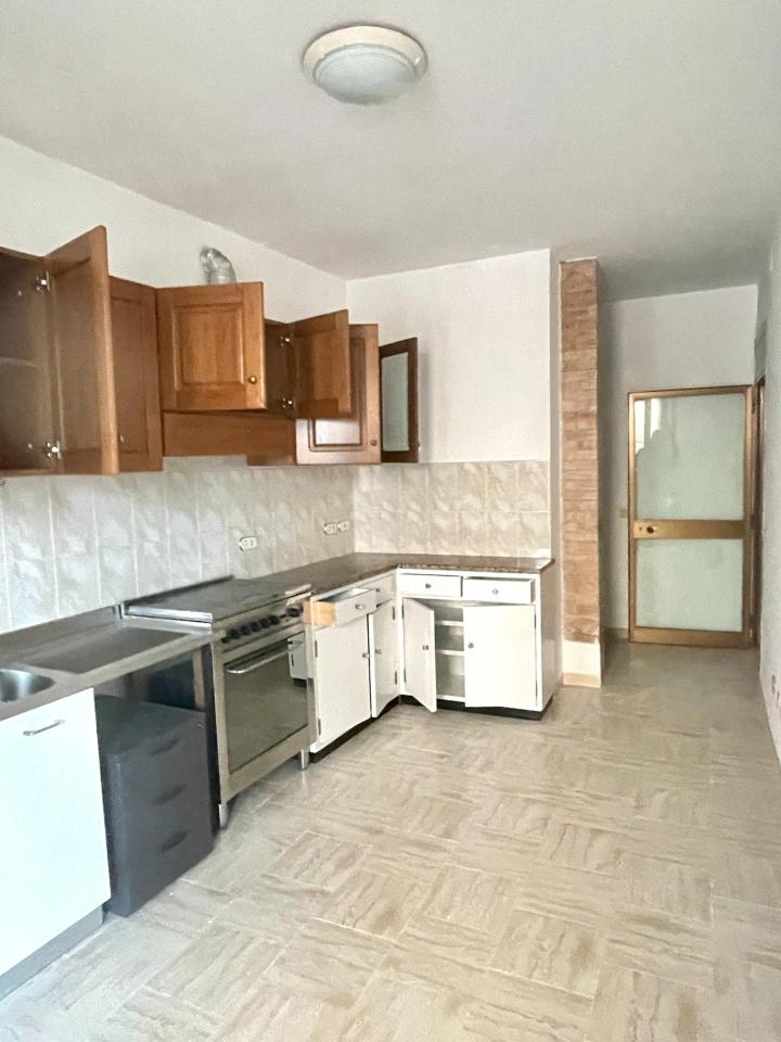 appartamento in vendita a Siena in zona Montalbuccio