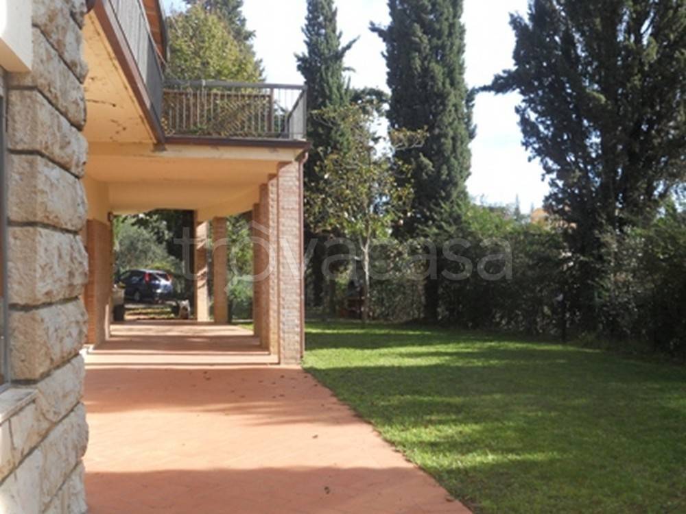 appartamento in vendita a Siena in zona La Pergola