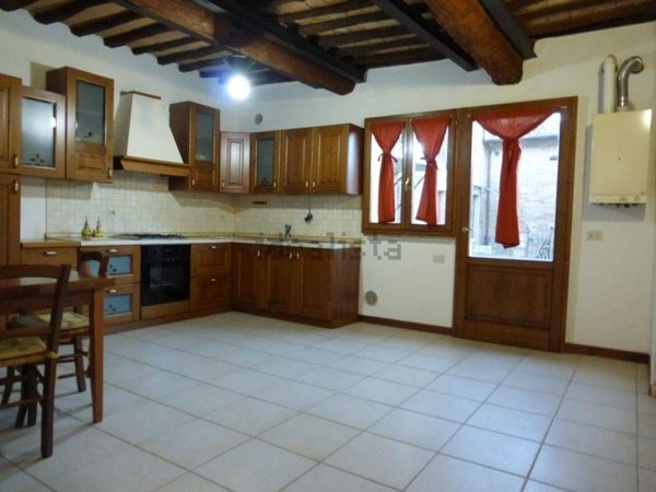 appartamento in vendita a Siena in zona Castagno