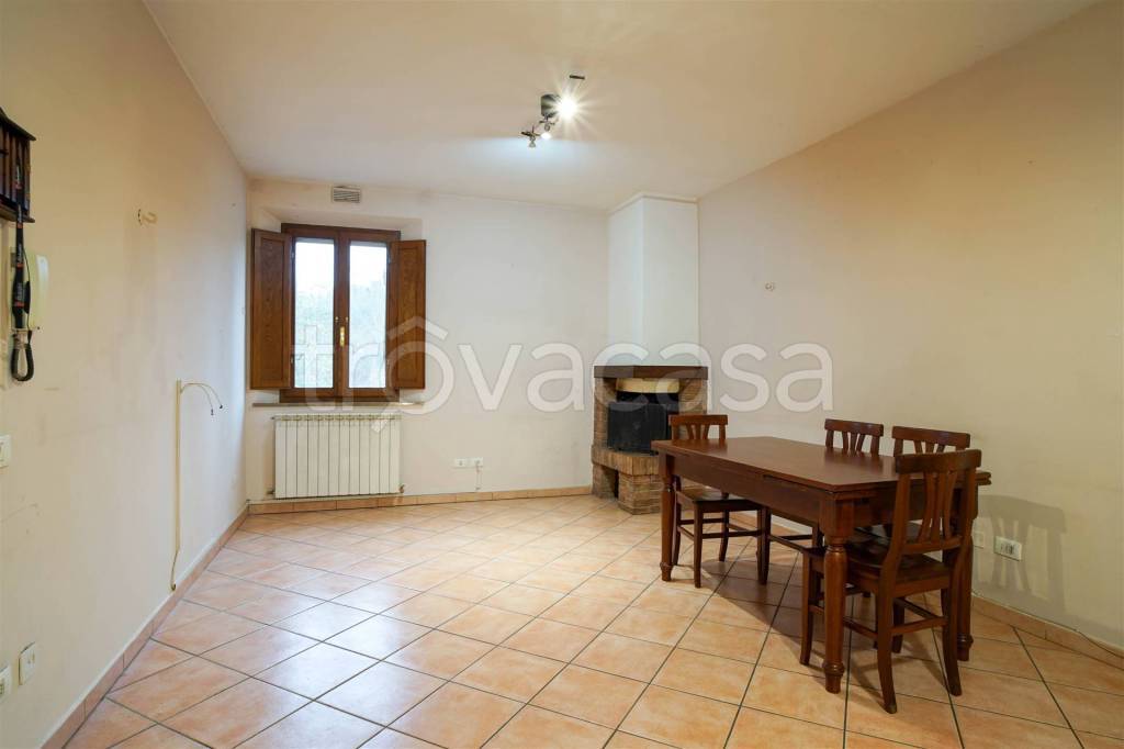 appartamento in vendita a Siena in zona Santa Regina