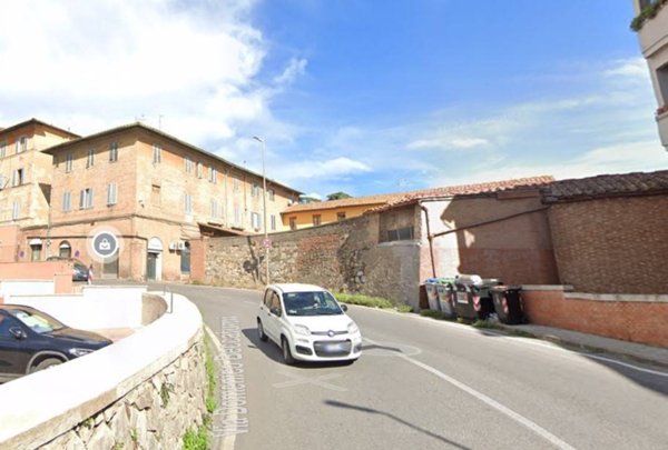 negozio in vendita a Siena in zona Centro Città