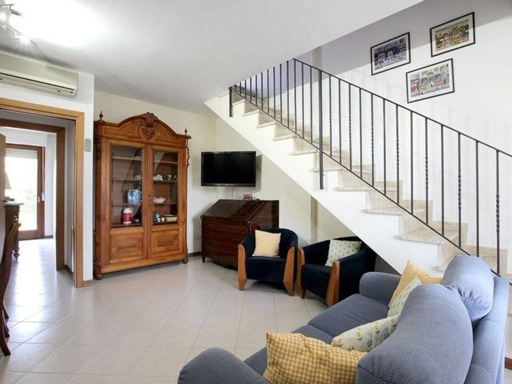 appartamento in vendita a Siena in zona Isola d'Arbia