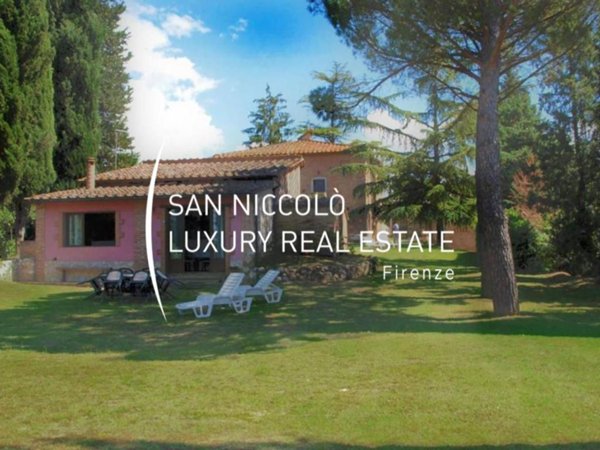 casa indipendente in vendita a Siena in zona Montalbuccio