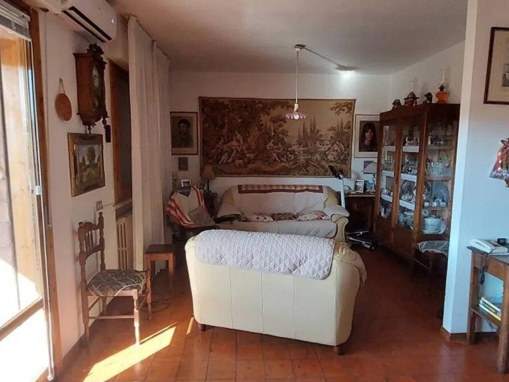 appartamento in vendita a Siena in zona Taverne d'Arbia