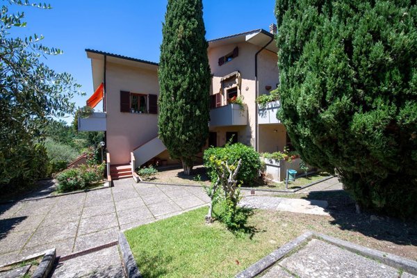 appartamento in vendita a Siena in zona Le Scotte