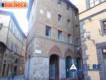 negozio in vendita a Siena in zona Centro Città