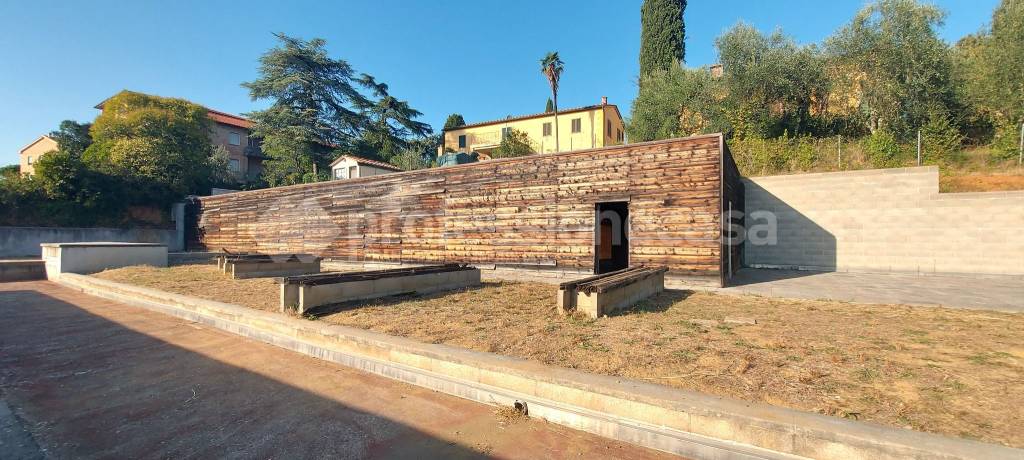 negozio in vendita a Siena
