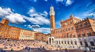negozio in vendita a Siena in zona Centro Città