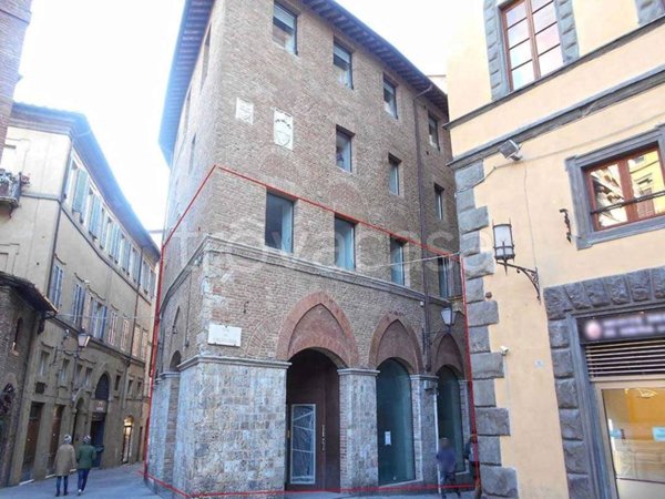 ufficio in vendita a Siena in zona Centro Città
