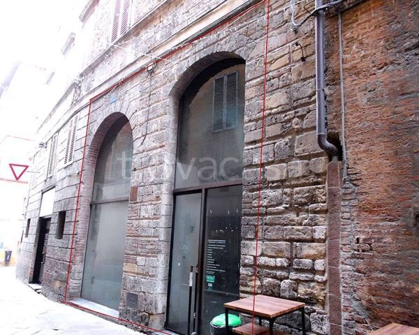 negozio in vendita a Siena