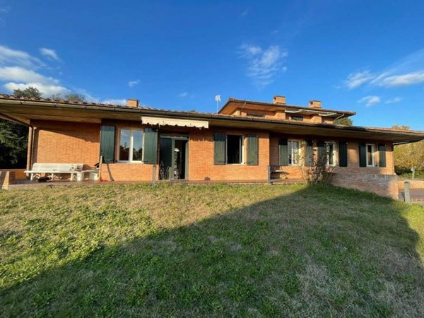 casa indipendente in vendita a Siena in zona San'Andrea a Montecchio