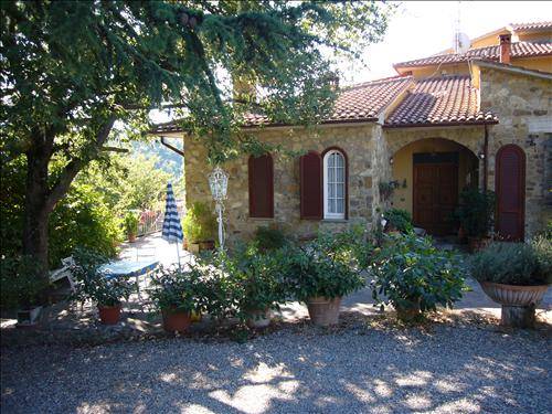 casa indipendente in vendita a Siena