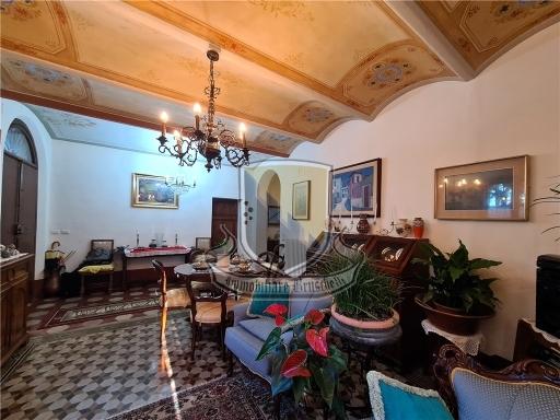 casa indipendente in vendita a Siena in zona Centro Città