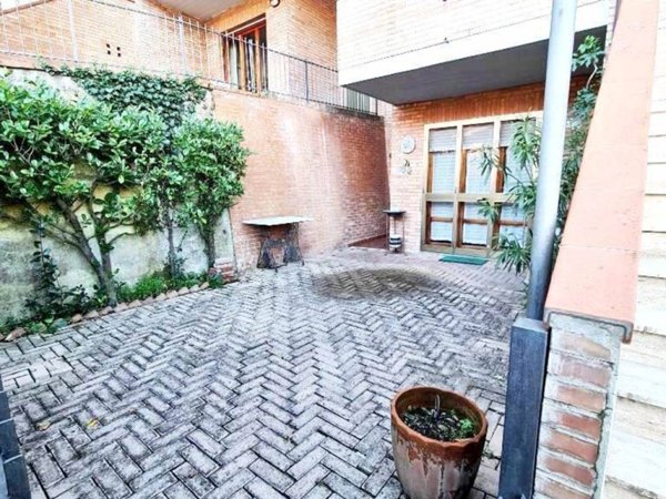 appartamento in vendita a Siena in zona Le Tolfe
