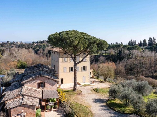 casa indipendente in vendita a Siena in zona Centro Città